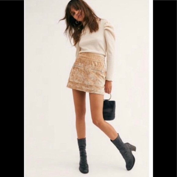 Free People Dresses & Skirts - Free People Dust To Dust Velvet Skirt